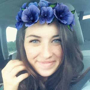 Meet your Posher, Lindsay laura